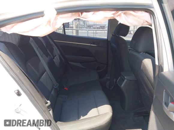 2018 Hyundai Elantra Value Edition z VIN 5NPD84LF4JH329600, wystawiony jako IAAI lot #42971721 z przebiegiem 61 805 mil mil oraz . Historia ofert i sprzedaży dostępna na DreamBid. Obrazek 8.