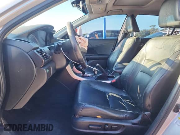 2015 Honda Accord EX-L с VIN 1HGCR2F83FA042419, выставлен на аукционе Copart как лот 81637015 с пробегом 275 364 миль миль и Списание • Salvage title. История ставок и продаж доступна на DreamBid. Изображение 7.