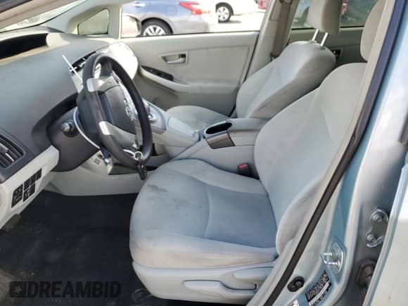 2014 Toyota Prius Four with VIN JTDKN3DU1E1783890, listed as a Copart auction lot 80261055 with 190,710 mi miles and Salvage title. Bid and sale history available at DreamBid. Image 7.