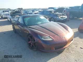 2005 Chevrolet Corvette с VIN 1G1YY24U155110661, выставлен на аукционе IAAI как лот 43115646 с пробегом 158 851 миль миль и . История ставок и продаж доступна на DreamBid. Изображение 1.