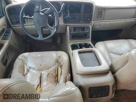 2006 Chevrolet Avalanche Z71 with VIN 3GNEK12ZX6G111877, listed as a Copart auction lot 58907305 with 230,609 mi miles and Salvage title. Bid and sale history available at DreamBid. Image 8.