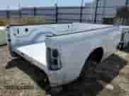 2019 Ford F-250 z VIN F0RDF250LNGBED10, wystawiony jako Copart lot #55576074 z przebiegiem Nie podano mil oraz Szkoda całkowita • Salvage title. Historia ofert i sprzedaży dostępna na DreamBid. Obrazek 3.