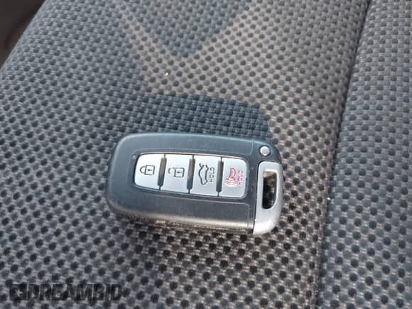 2012 Hyundai Sonata Limited с VIN 5NPEC4AC8CH362551, выставлен на аукционе IAAI как лот 42980996 с пробегом 110 382 миль миль и . История ставок и продаж доступна на DreamBid. Изображение 11.