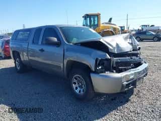 2008 Chevrolet Silverado 1500 1LT z VIN 2GCEK19C881210218, wystawiony jako IAAI lot #42500460 z przebiegiem 177 264 mil mil oraz . Historia ofert i sprzedaży dostępna na DreamBid. Obrazek 1.