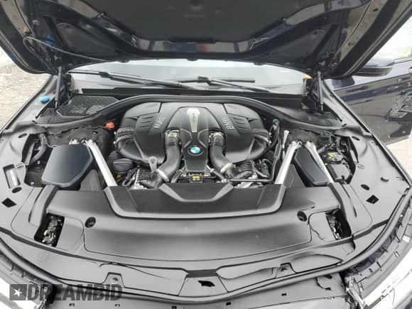 2019 BMW 7 Series 750i xDrive with VIN WBA7F2C58KB240160, listed as a Copart auction lot 63330615 with 22,916 mi miles and Salvage title. Bid and sale history available at DreamBid. Image 11.