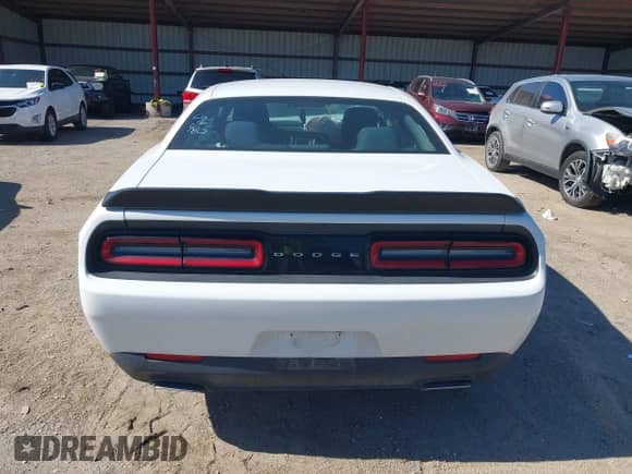 2016 Dodge Challenger SXT with VIN 2C3CDZAG7GH353654, listed as a IAAI auction lot 43378401 with 82,948 mi miles and . Bid and sale history available at DreamBid. Image 17.