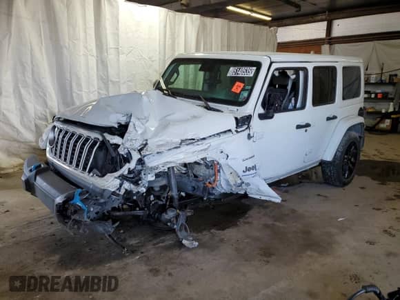 2024 Jeep Wrangler Sahara with VIN 1C4RJXP67RW270103, listed as a Copart auction lot 85140535 with Not provided miles and Clean title. Bid and sale history available at DreamBid. Image 1.