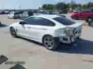 2016 BMW 4 Series 435i xDrive z VIN WBA4B3C58GG528016, wystawiony jako IAAI lot #41506077 z przebiegiem 87 975 mil mil oraz . Historia ofert i sprzedaży dostępna na DreamBid. Obrazek 3.