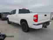 2019 Toyota Tundra SR z VIN 5TFRY5F19KX245581, wystawiony jako IAAI lot #41204371 z przebiegiem 82 784 mil mil oraz . Historia ofert i sprzedaży dostępna na DreamBid. Obrazek 3.
