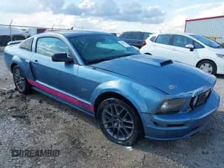 2005 Ford Mustang GT Deluxe с VIN 1ZVHT82H955147291, выставлен на аукционе IAAI как лот 42912586 с пробегом 166 283 миль миль и . История ставок и продаж доступна на DreamBid. Изображение 1.