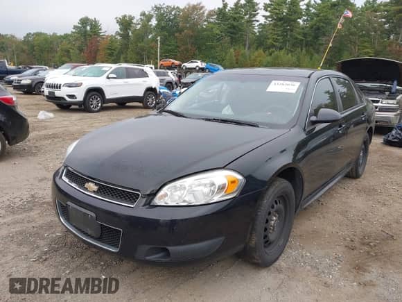 2015 Chevrolet Impala Police Police z VIN 2G1WD5E38F1134128, wystawiony jako IAAI lot #43282036 z przebiegiem 111 887 mil mil oraz . Historia ofert i sprzedaży dostępna na DreamBid. Obrazek 18.