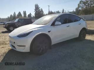 2024 Tesla Model Y Long Range with VIN 7SAYGDEE0RF205457, listed as a Copart auction lot 85191375 with 24,851 mi miles and Salvage title. Bid and sale history available at DreamBid. Image 1.