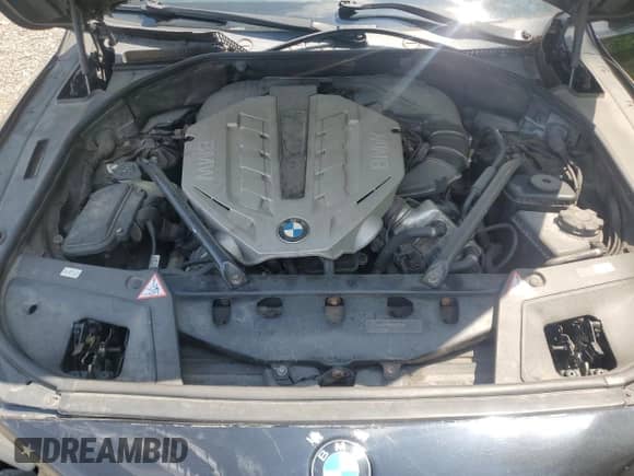 2010 BMW 5 Series 550i Gran Turismo с VIN WBASN4C52AC208967, выставлен на аукционе Copart как лот 63037115 с пробегом Не указан миль и Списание • Salvage title. История ставок и продаж доступна на DreamBid. Изображение 11.