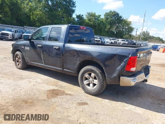 2016 Ram 1500 Express with VIN 1C6RR6FT3GS118843, listed as a IAAI auction lot 43151711 with 267,592 mi miles and . Bid and sale history available at DreamBid. Image 3.