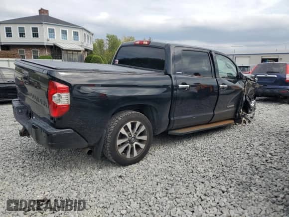 2018 Toyota Tundra Limited с VIN 5TFHY5F18JX695183, выставлен на аукционе Copart как лот 81668945 с пробегом 92 468 миль миль и Списание • Salvage title. История ставок и продаж доступна на DreamBid. Изображение 3.