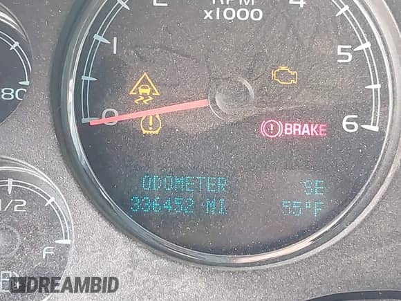 2009 Chevrolet Suburban LTZ z VIN 1GNFK36329R145158, wystawiony jako IAAI lot #43141956 z przebiegiem 336 452 mil mil oraz . Historia ofert i sprzedaży dostępna na DreamBid. Obrazek 15.