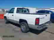 2001 Dodge 1500 Work Special z VIN 1B7HC16X31S270446, wystawiony jako IAAI lot #43233450 z przebiegiem 172 461 mil mil oraz . Historia ofert i sprzedaży dostępna na DreamBid. Obrazek 3.