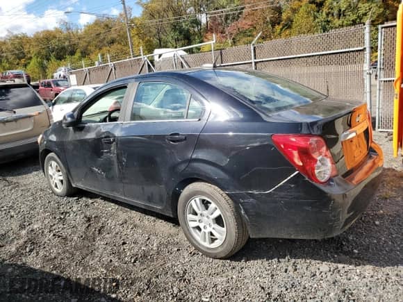 2016 Chevrolet Sonic LT с VIN 1G1JC5SG7G4107576, выставлен на аукционе Copart как лот 87112175 с пробегом 131 972 миль миль и Списание • Salvage title. История ставок и продаж доступна на DreamBid. Изображение 2.