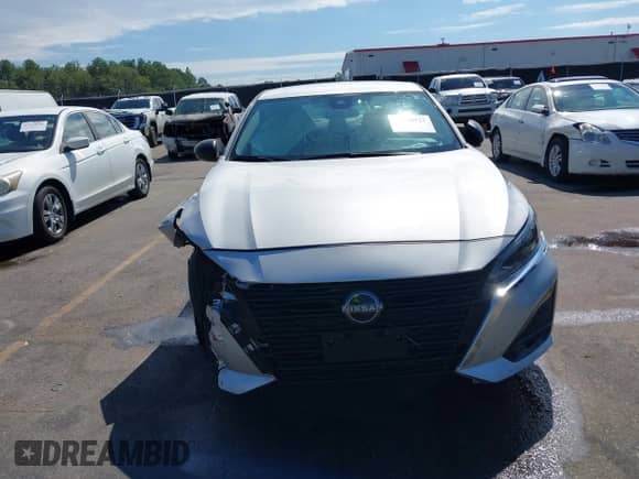 2024 Nissan Altima SV with VIN 1N4BL4DV0RN341286, listed as a IAAI auction lot 43330527 with 39,042 mi miles and . Bid and sale history available at DreamBid. Image 12.