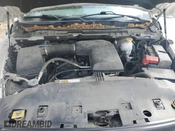 2019 Ram 1500 Express z VIN 1C6RR6FG2KS516069, wystawiony jako Copart lot #47864065 z przebiegiem 102 491 mil mil oraz Szkoda całkowita • Salvage title. Historia ofert i sprzedaży dostępna na DreamBid. Obrazek 11.