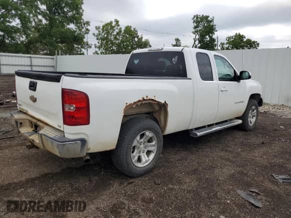 2009 Chevrolet Silverado 1500 LTZ z VIN 1GCEK39099Z258353, wystawiony jako Copart lot #68828515 z przebiegiem 235 665 mil mil oraz Czysty tytuł • Clean title. Historia ofert i sprzedaży dostępna na DreamBid. Obrazek 3.