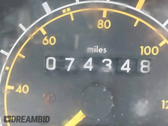 1981 Mercedes-Benz 300 SD с VIN WDBCB20A0BB007760, выставлен на аукционе IAAI как лот 42711743 с пробегом 74 348 миль миль и . История ставок и продаж доступна на DreamBid. Изображение 15.