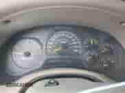 2004 Chevrolet TrailBlazer LT z VIN 1GNDT13S142393763, wystawiony jako Copart lot #69605175 z przebiegiem 220 952 mil mil oraz Szkoda całkowita • Salvage title. Historia ofert i sprzedaży dostępna na DreamBid. Obrazek 9.