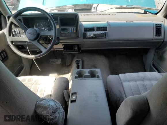 1994 GMC Sierra 1500 с VIN 1GTEK19K7RE564545, выставлен на аукционе Copart как лот 59007525 с пробегом 210 044 миль миль и Списание • Salvage title. История ставок и продаж доступна на DreamBid. Изображение 8.