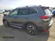 2024 Subaru Forester Touring z VIN JF2SKAMC0RH437025, wystawiony jako Copart lot #58746705 z przebiegiem 20 562 mil mil oraz Szkoda całkowita • Salvage title. Historia ofert i sprzedaży dostępna na DreamBid. Obrazek 2.