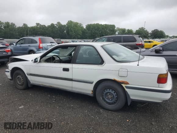 1991 Honda Accord с VIN 1HGCB7259MA005224, выставлен на аукционе Copart как лот 64325335 с пробегом 107 363 миль миль и Списание • Salvage title. История ставок и продаж доступна на DreamBid. Изображение 2.