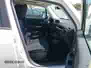 2017 Jeep Renegade Latitude с VIN ZACCJABB0HPG26653, выставлен на аукционе IAAI как лот 43349795 с пробегом 102 901 миль миль и . История ставок и продаж доступна на DreamBid. Изображение 5.