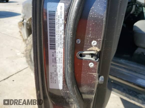 2019 Ram 1500 Big Horn z VIN 1C6RR7LT9KS538321, wystawiony jako Copart lot #82128965 z przebiegiem 97 216 mil mil oraz Szkoda całkowita • Salvage title. Historia ofert i sprzedaży dostępna na DreamBid. Obrazek 12.