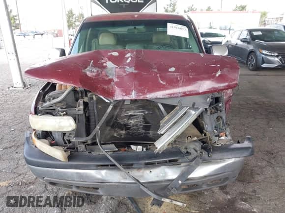 2000 Chevrolet Silverado 1500 LS z VIN 2GCEC19V9Y1232713, wystawiony jako IAAI lot #41916853 z przebiegiem 82 761 mil mil oraz . Historia ofert i sprzedaży dostępna na DreamBid. Obrazek 6.