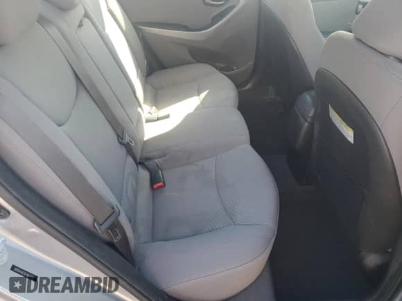 2015 Hyundai Elantra SE с VIN 5NPDH4AE9FH647116, выставлен на аукционе Copart как лот 86808655 с пробегом 71 371 миль миль и Списание • Salvage title. История ставок и продаж доступна на DreamBid. Изображение 10.