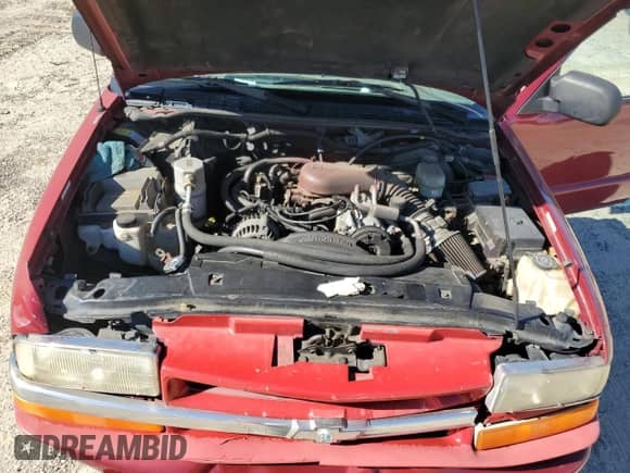 2001 Chevrolet Blazer LS с VIN 1GNCT18W61K145060, выставлен на аукционе Copart как лот 71013154 с пробегом 223 041 миль миль и Списание • Salvage title. История ставок и продаж доступна на DreamBid. Изображение 12.