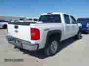 2011 Chevrolet Silverado 1500 LS z VIN 3GCPKREA7BG355387, wystawiony jako IAAI lot #41854866 z przebiegiem 169 332 mil mil oraz . Historia ofert i sprzedaży dostępna na DreamBid. Obrazek 4.