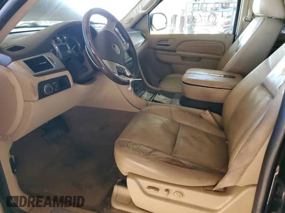 2010 Cadillac Escalade Luxury with VIN 1GYUKBEFXAR180731, listed as a Copart auction lot 86894125 with 173,018 mi miles and Clean title. Bid and sale history available at DreamBid. Image 7.