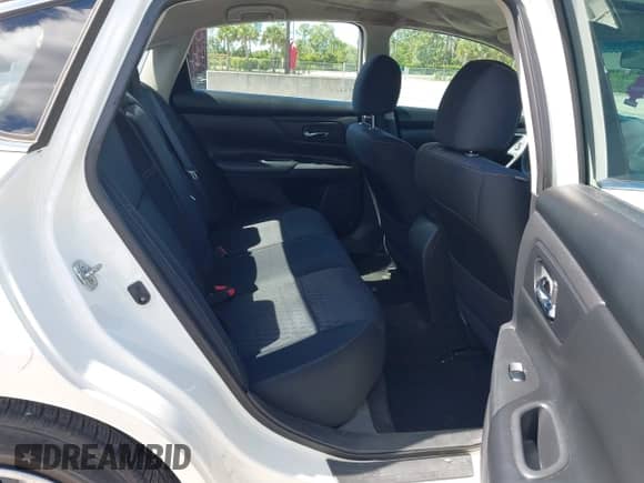 2016 Nissan Altima S z VIN 1N4AL3AP2GC258737, wystawiony jako IAAI lot #43444206 z przebiegiem 186 071 mil mil oraz . Historia ofert i sprzedaży dostępna na DreamBid. Obrazek 8.