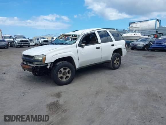 2004 Chevrolet TrailBlazer LT с VIN 1GNDT13S042350256, выставлен на аукционе IAAI как лот 42840474 с пробегом 136 299 миль миль и . История ставок и продаж доступна на DreamBid. Изображение 2.