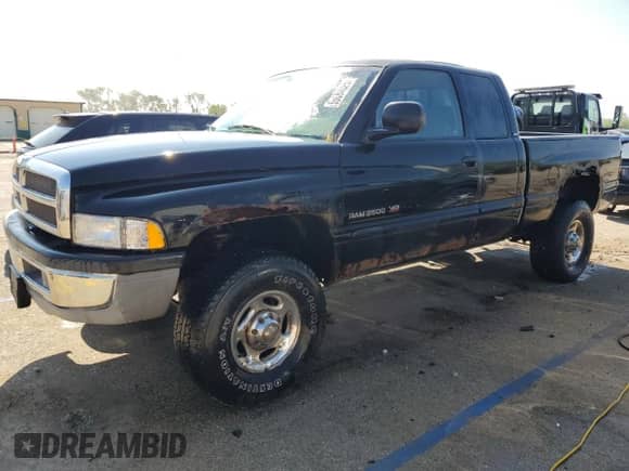 2001 Dodge 2500 with VIN 1B7KF23W71J542954, listed as a Copart auction lot 55684025 with 172,811 mi miles and Salvage title. Bid and sale history available at DreamBid. Image 1.