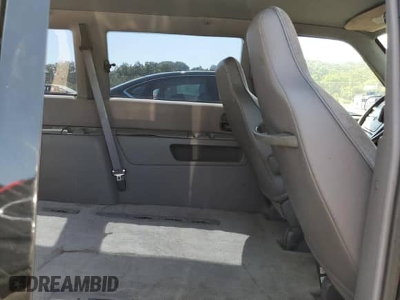 1995 Dodge Caravan с VIN 2B4GH2530SR365306, выставлен на аукционе Copart как лот 61941805 с пробегом 260 326 миль миль и Списание • Salvage title. История ставок и продаж доступна на DreamBid. Изображение 11.