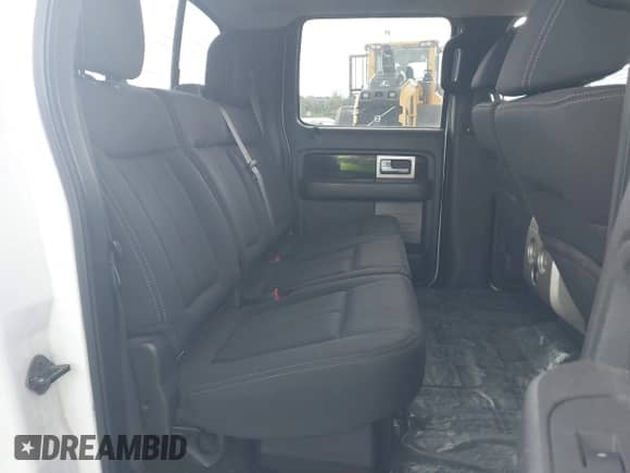 2010 Ford F-150 XL с VIN 1FTFW1EV9AFA30325, выставлен на аукционе IAAI как лот 43300896 с пробегом Не указан миль и . История ставок и продаж доступна на DreamBid. Изображение 8.