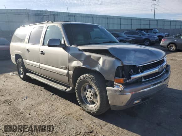 2000 Chevrolet Suburban LT with VIN 3GNFK16T2YG111160, listed as a Copart auction lot 53050345 with 167,293 mi miles and Salvage title. Bid and sale history available at DreamBid. Image 4.