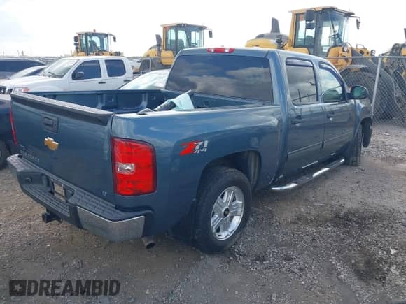 2012 Chevrolet Silverado 1500 LT with VIN 3GCPKSE78CG114659, listed as a IAAI auction lot 43075554 with 121,496 mi miles and . Bid and sale history available at DreamBid. Image 4.
