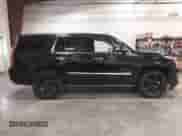 2016 Cadillac Escalade Premium Collection z VIN 1GYS4CKJ5GR342922, wystawiony jako IAAI lot #42627463 z przebiegiem 113 546 mil mil oraz . Historia ofert i sprzedaży dostępna na DreamBid. Obrazek 13.