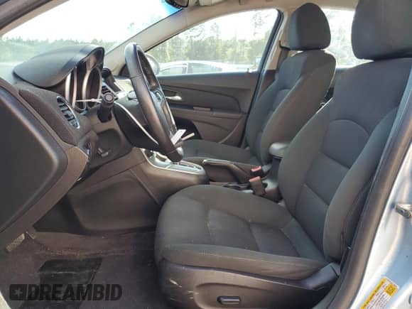 2012 Chevrolet Cruze 1LT z VIN 1G1PF5SC3C7185621, wystawiony jako Copart lot #86117745 z przebiegiem 96 191 mil mil oraz Szkoda całkowita • Salvage title. Historia ofert i sprzedaży dostępna na DreamBid. Obrazek 7.