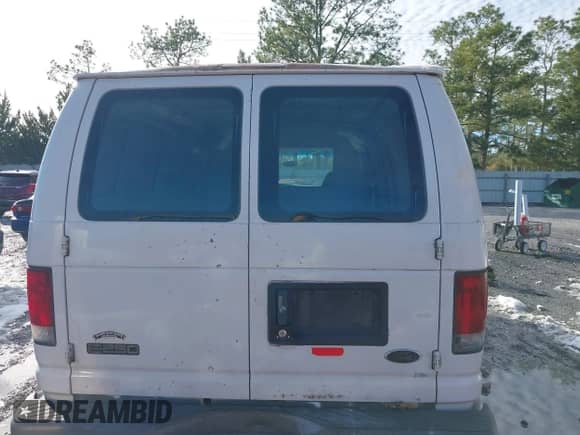 2004 Ford Econoline Cargo z VIN 1FTNE24W64HA83040, wystawiony jako IAAI lot #41341372 z przebiegiem Nie podano mil oraz . Historia ofert i sprzedaży dostępna na DreamBid. Obrazek 16.