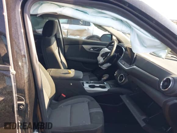 2024 Chevrolet Blazer LT with VIN 3GNKBCR42RS121720, listed as a IAAI auction lot 42464797 with 34,651 mi miles and . Bid and sale history available at DreamBid. Image 5.