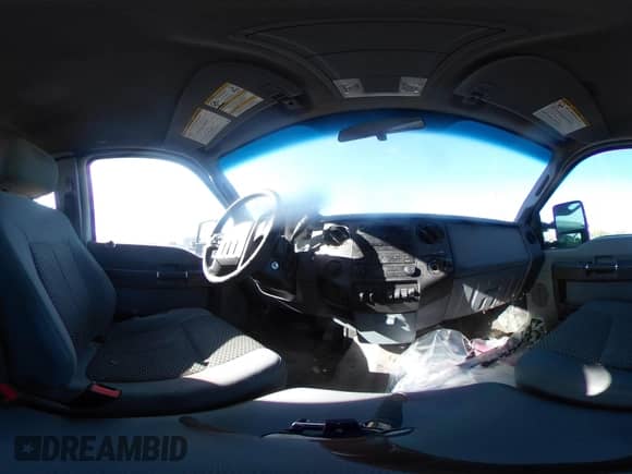 2015 Ford F-250 XLT with VIN 1FT7X2B65FEC17210, listed as a IAAI auction lot 43246487 with 217,726 mi miles and . Bid and sale history available at DreamBid. Image 18.