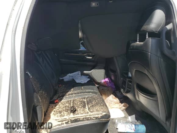 2022 Ram 1500 Rebel z VIN 1C6SRFLM7NN131895, wystawiony jako Copart lot #48122655 z przebiegiem 51 211 mil mil oraz Szkoda całkowita • Salvage title. Historia ofert i sprzedaży dostępna na DreamBid. Obrazek 10.